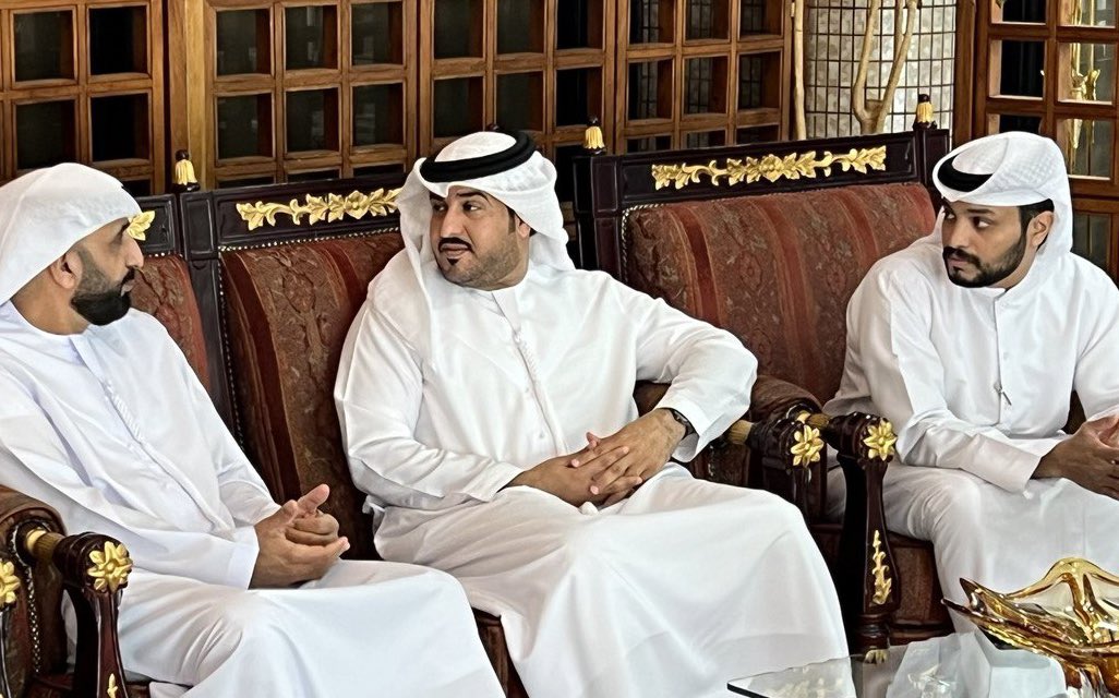 watanuae's tweet photo. مشاركة سعادة / هلال الكعبي - عضو المجلس الوطني والسيد أحمد  عبدالله الكعبي والدكتورة / عايشة الشامسي في تغليف وتجهيز وجبات الإفطار للأسر المتعففة والعمال. 
.
#مبادرة_فطوركم_علينا #فريق_الوطن_التطوعي #العين #ابوظبي #الامارات #دولة_الإمارات_العربية_المتحدة #مبادرة #مدينة_العين https://t.co/0mjjtLUhRA