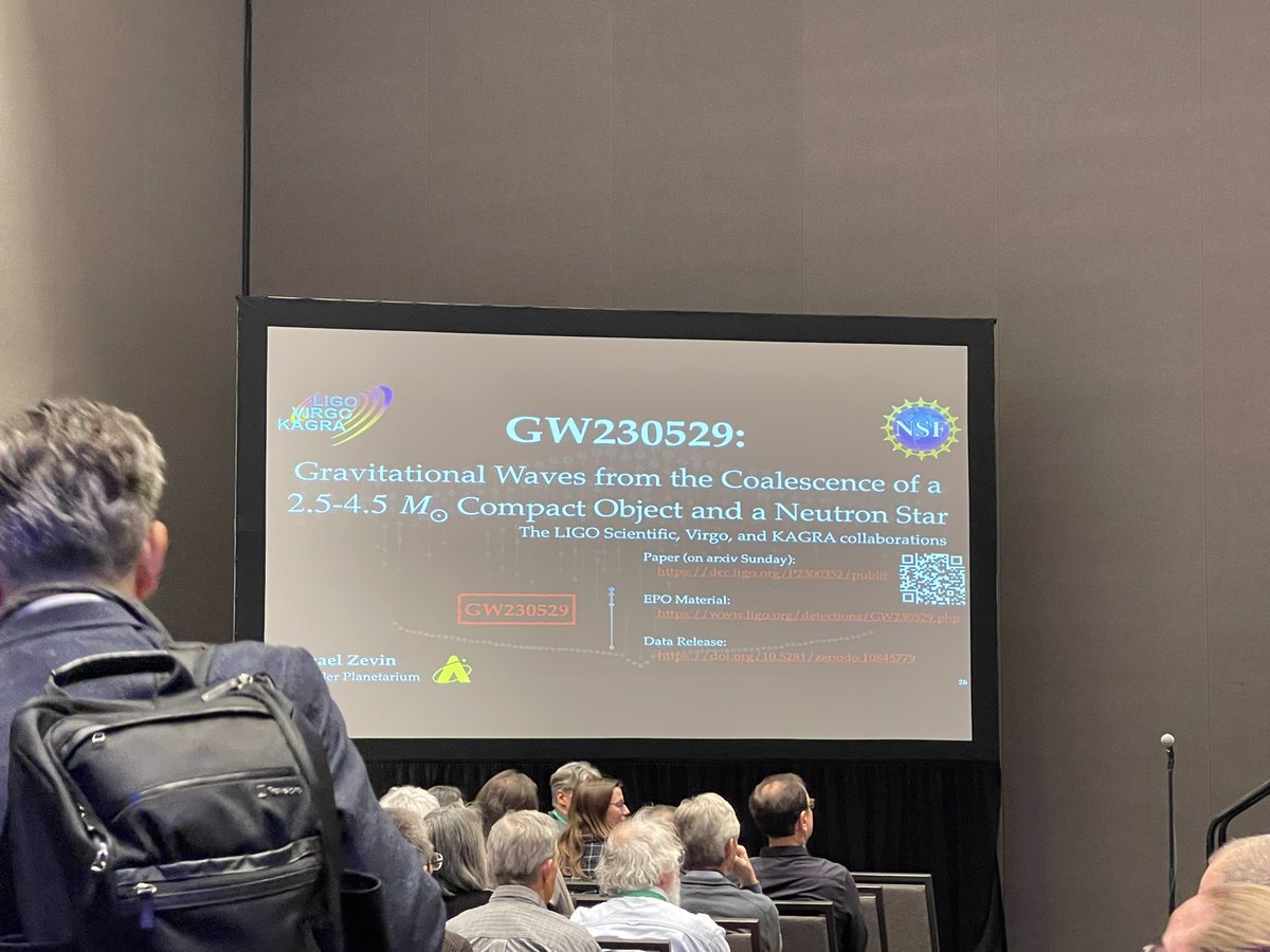 Christine L. 🐋 tweet media