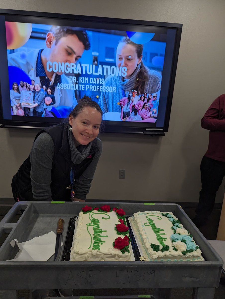 Kim Davis Lab tweet media