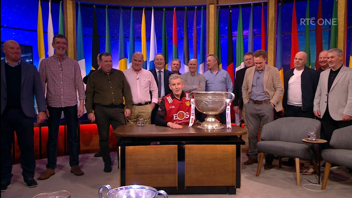 What a show! Charlie from Mayobridge, John from Mount Sion, all about #GAA, heart and community. (And then the Down '87 minor team as the grand finale to send @PatricKielty completely over the edge.) Bualadh bos. Great job #latelateshow