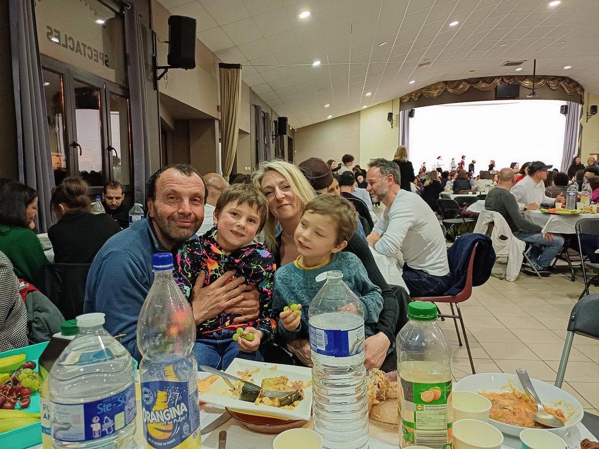 Présent aujourd'hui avec mes frères musulmans pour la nuit de la destinée.  Toujours un vrai plaisir <a href="/olivierjarde/">olivier jardé</a> <a href="/JYB80/">Jean-Yves Bourgois - Amiens</a> <a href="/ZiadAbdoune/">Ziad Abdoune</a> <a href="/fredfauvet/">Frederic Fauvet</a>