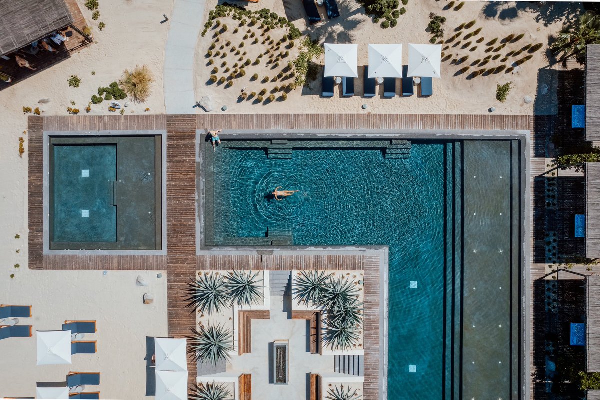 Soaking in the magic of #fsloscabos. Tag someone to join you here!