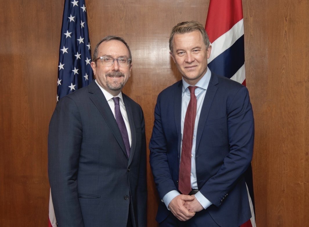 Norway’s relationship to the US is stronger than ever. Excellent meeting with Under Secretary for Political Affairs, John Bass, in which we agreed to continue to work closely to address global challenges. Thank you! 🇺🇸🇳🇴