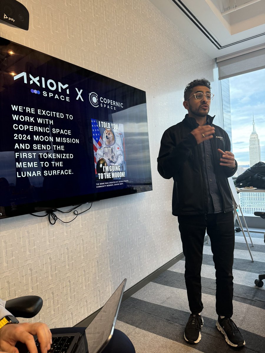Grant_Blaisdell's tweet photo. 🚀@CopernicSpace Ever Upward

🗽Our NYC event w/ Boston Consulting Group featuring our investor and Moon Asset Mission participants such as @axiom_space3 @CUDOS_ @NeutronStarSys @EmpireSpaceNY @LadyRocketSpace @MinaSalib09 + more! https://t.co/DDUfm1aUx2
