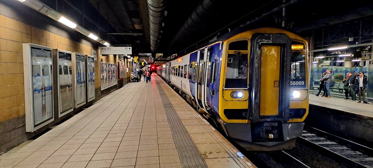 Today's #potd features a service that currently runs twice a week @northernassist #brel158869+#brel158797 wait departure from Man Vic with the 2320 to Wigan via Bolton @PaulMBigland @chris_railway @Clinnick1 @cheggs1978 @ukrailadventure @TrainsBilly @railexpress @RailwayMagazine