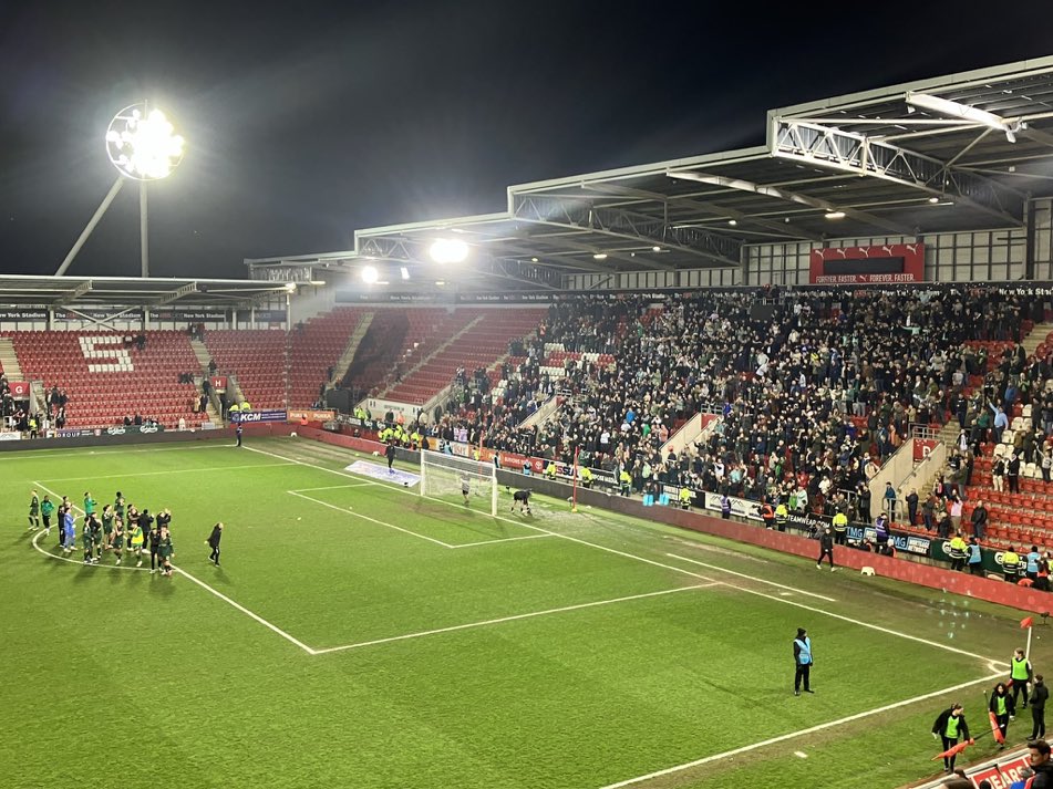 1,005 members of the Green Army celebrating three points with Kevin Nancekivell and the whole squad. Outstanding for a 600-mile round trip on a Friday night when it’s live on Sky 👏💚 📸 @DrewSavageSport #pafc