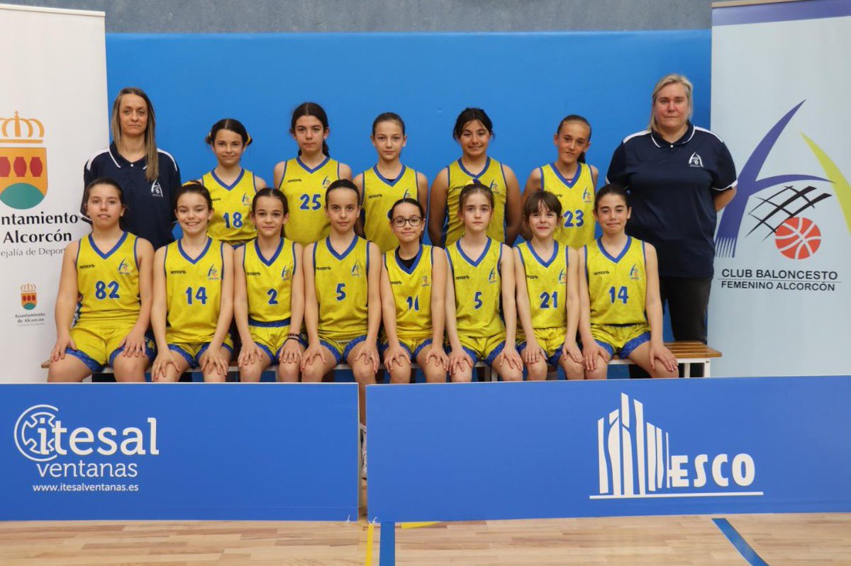 FEMENINALCORCON's tweet photo. Sábado de PLAYOFFS con nuestros equipos mini 💪🔥 A las 12h el Alevín 1año visita a @realcanoe en el 1er partido de la serie. Y a las 13h nuestras Benjamines 2año jugarán en casa de @Arroyolions Toda la fuerza FA equipazos! Disfrutarlo y a por todas💛💙 #canteraFA #yellowpower https://t.co/u4xjCtsCn8