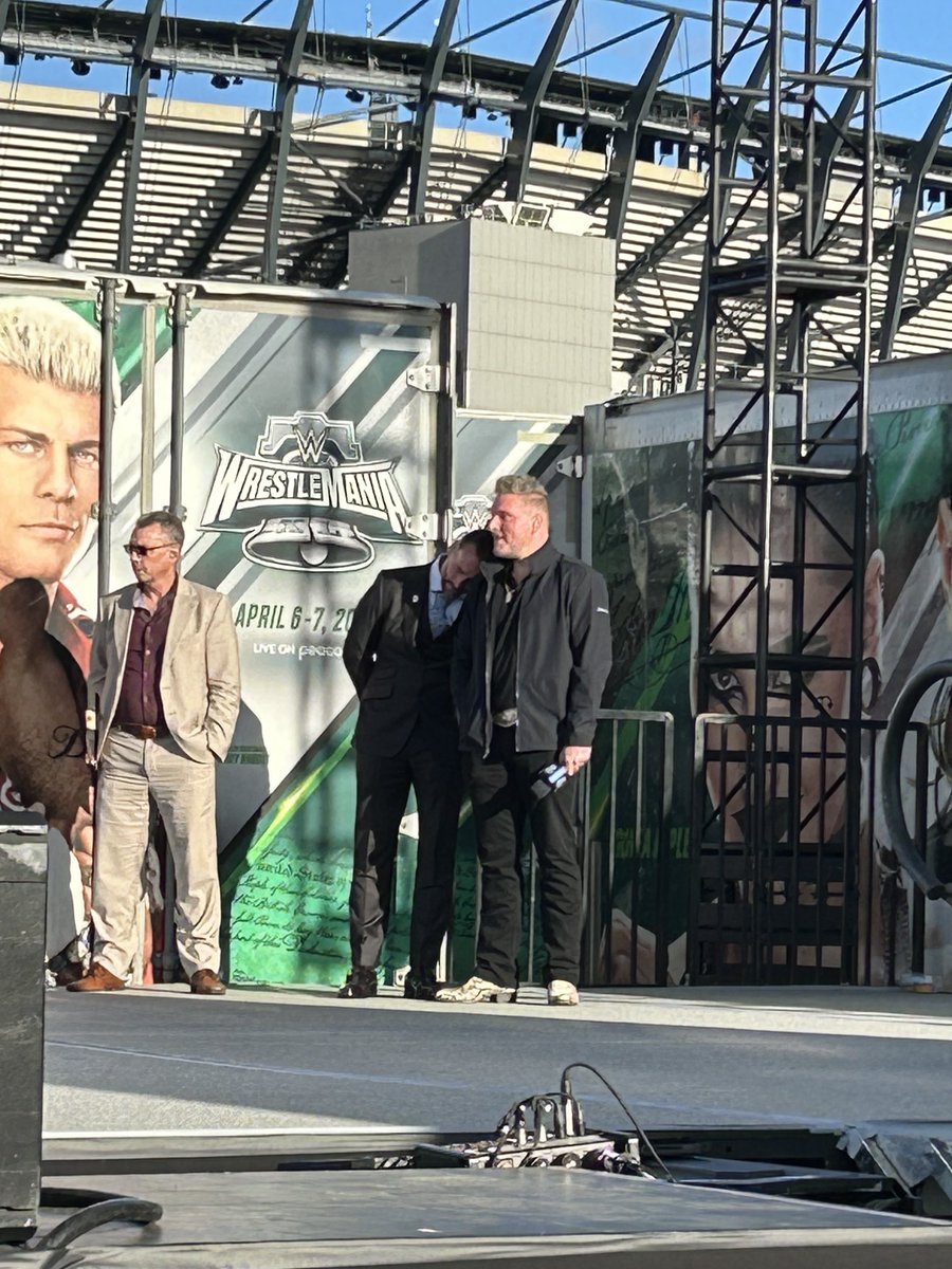 schuprints's tweet photo. Looks like punk napped during Drew’s ramblings ⁦@BostonConnr⁩ ⁦@PatMcAfeeShow⁩ https://t.co/JW3fQjUck9