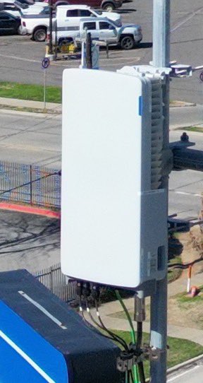 More sightings of the new Samsung 320w solution for C-Band!

Very exciting to see how fast Samsung is progressing their RAN offerings.

Samsung market peeps, let me know how it performs! 

<a href="/SneedTech/">Sneed Mobile Tech</a> <a href="/NicholasT1979/">checker79</a> <a href="/Crowsnestbb/">Crowsnest Broadband</a> <a href="/Techlife32/">Tech life Channel</a>