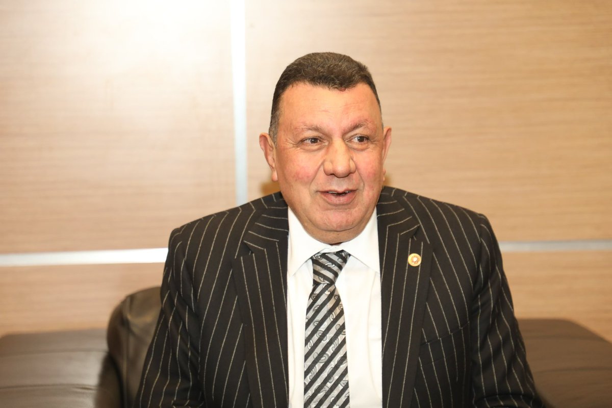 iozyavuz1963's tweet photo. Beden de baş ne ise imanda da sabır aynıdır. Başsız beden olmayacağı gibi sabırsız da iman olmaz. Kişinin sözü aklını ve faziletini gösterir. Hayırlı Kadir Geceleriniz olsun…
Ellerin semaya açılacağı bu mübarek gece, rahmet yağmurları yağacak. Rabbim Mübarek Kadir gecesinde rahmet yağmurlarıyla sırılsıklam ıslanmayı bizlere nasip eylesin.