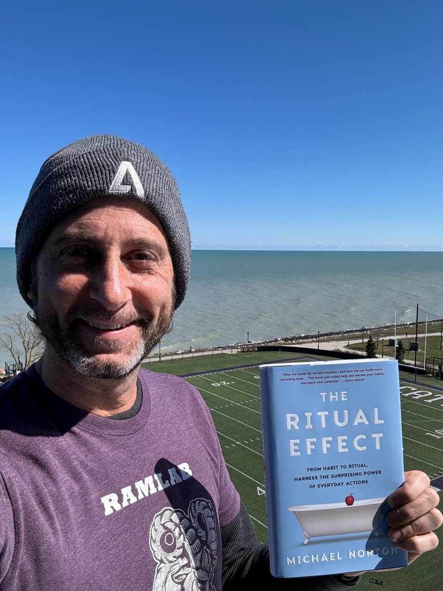 Ooh, @MichaelINorton's new book just arrived in the mail! 

#TheRitualEffect drops on Tuesday, and, based on my first pass through it today, it looks like an absolutely essential read!

My favorite part is Chapter 8: 'How to Stay in Sync: Why Rituals Help Relationships Flourish'!