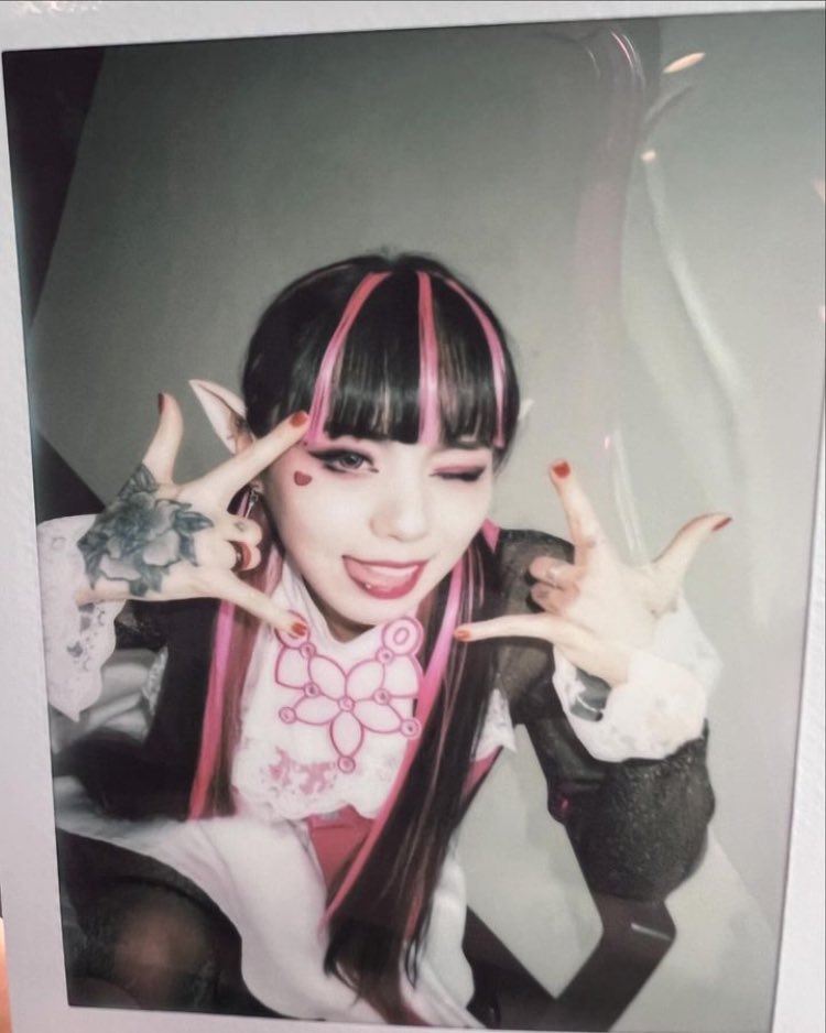 Rollingquartzpr's tweet photo. https://t.co/uw7sMOeqyu