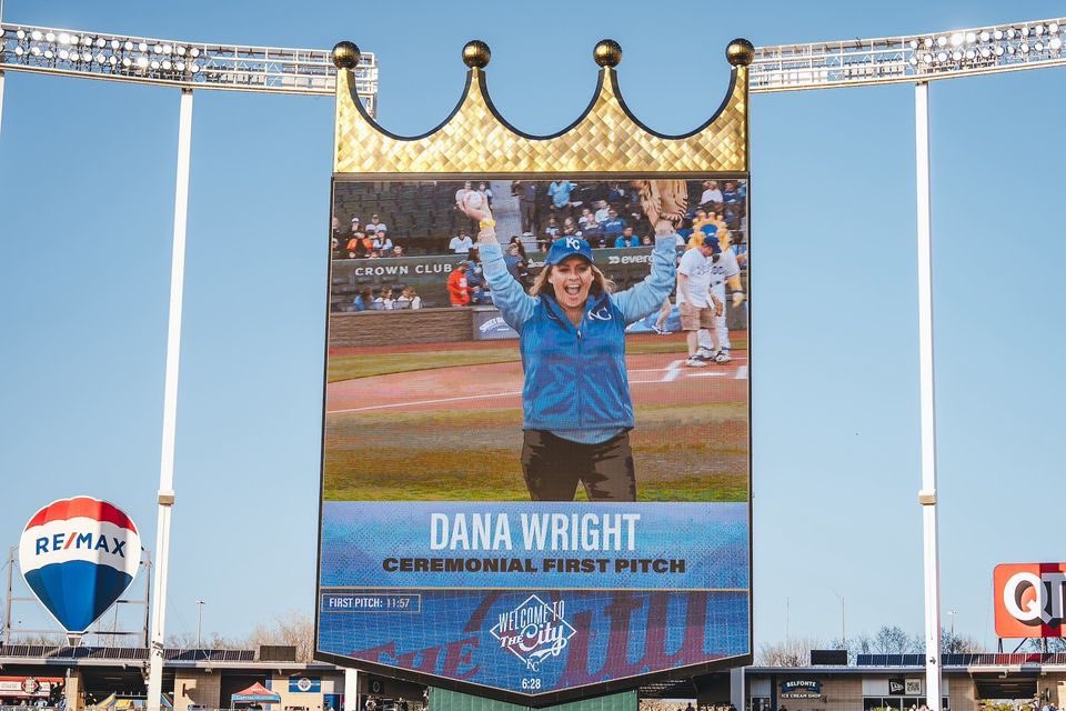 KMBZradio's tweet photo. More from the @Royals First Pitch:  @DanaAndParks @RadioDana #TwitterlessParks @KMBZradio https://t.co/aH2Mr682XO