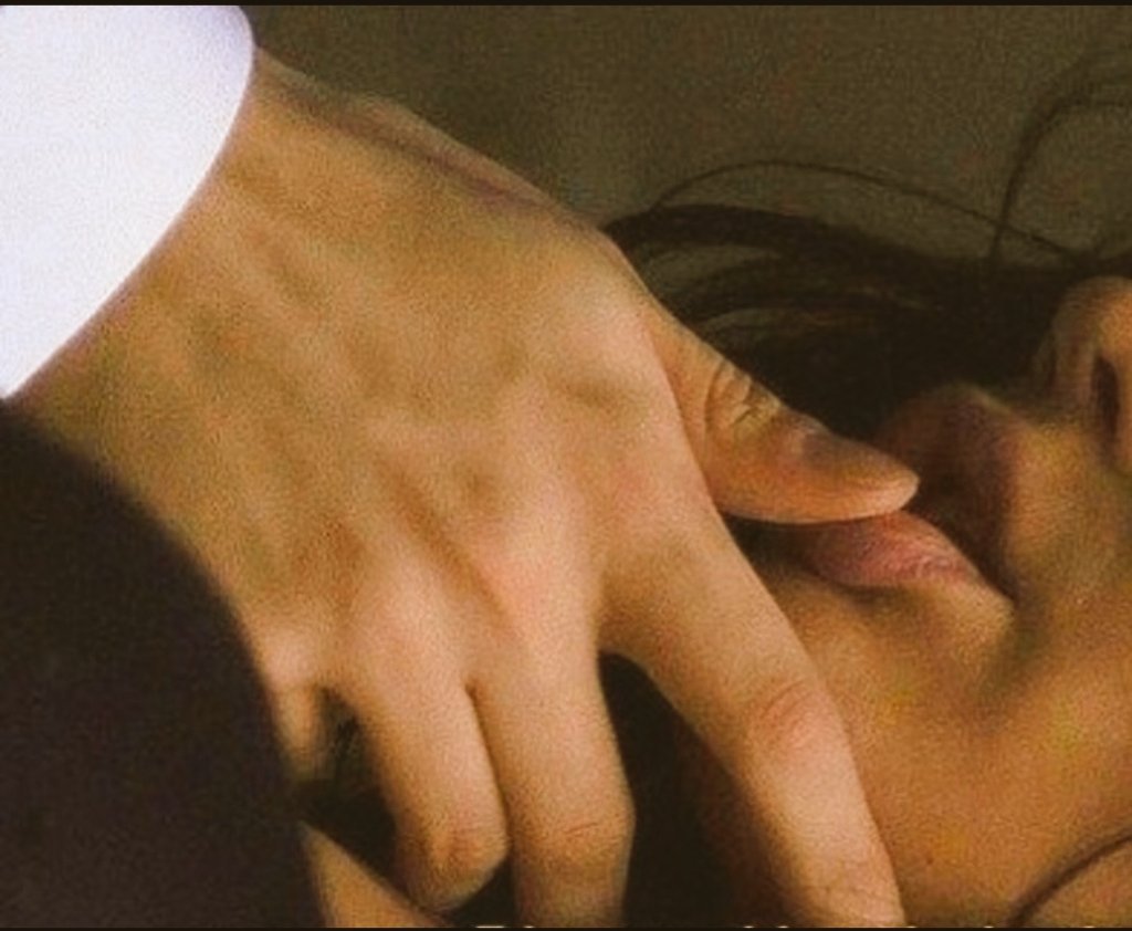 Feyra643123's tweet photo. When he's mad at me, he tells me,"On your knees, now look at me and open your mouth, then he fucks my mouth like there is no end to it, I'm forced to swallow every drop off his cum, my pussy drips my nipples gets hard, then he puts a finger on my pussy licks his finger and leaves https://t.co/jbPMQOkXZ0