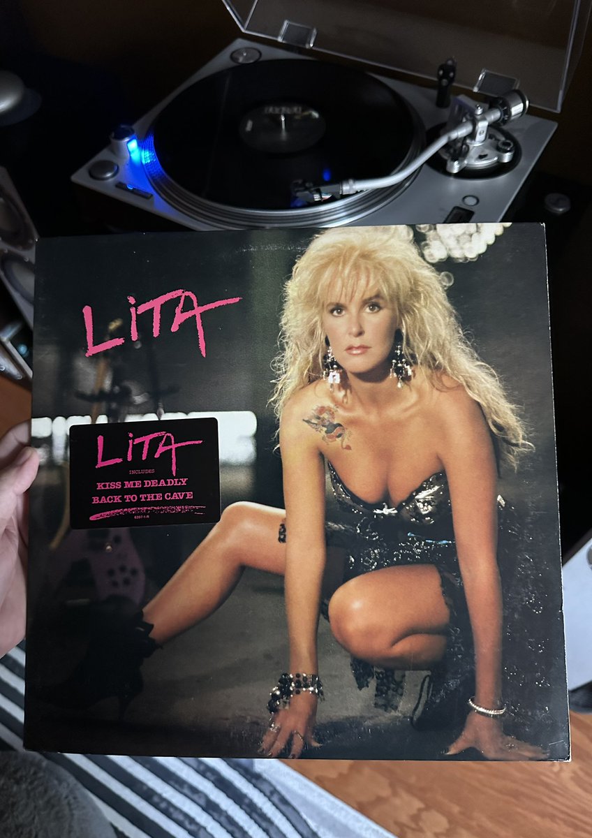 popefreak's tweet image. Good way to kick off the weekend! 🍺@RalphGarman @eddiepence @TRRFanPage @jenrenstewart #garmy #garmystrong #4stargeneral #theralphreport #happyhit