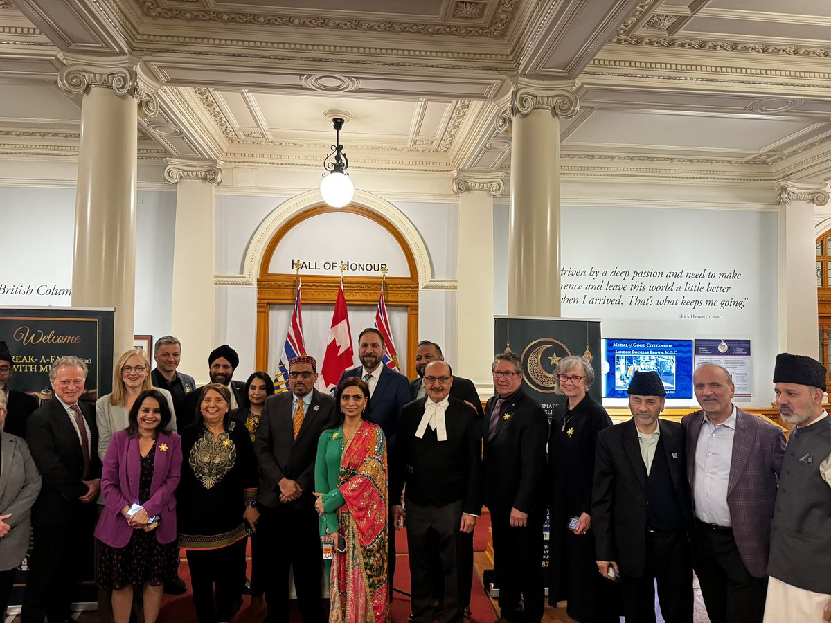 The 2nd Multifaith Iftar Dinner was such a beautiful experience, coming together across different communities. I’m so thankful to the @ahmadiyyacanada for hosting us, and to be joined by my fellow colleagues.