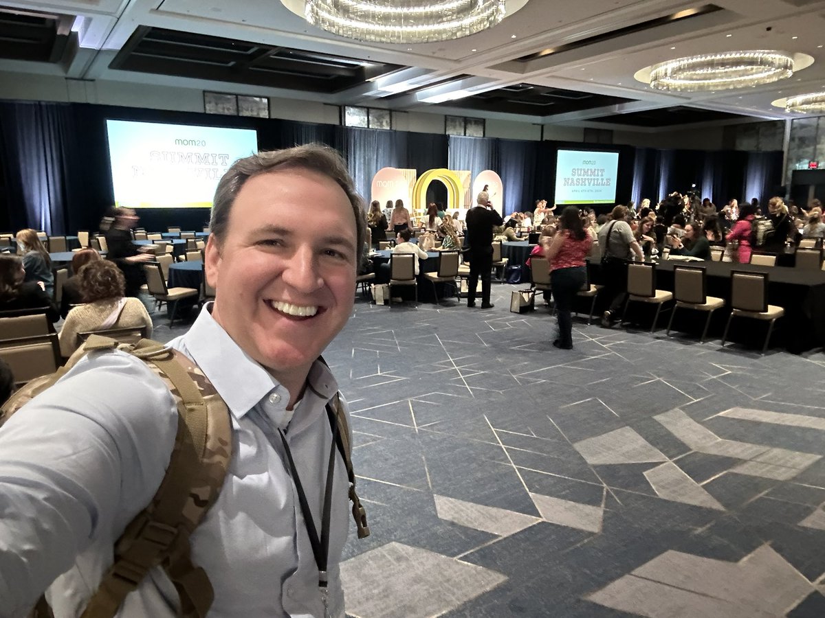 ChrisCate's tweet photo. I enjoyed speaking today at one of the biggest parent conferences in the country - the @mom2summit. My session was about lessons I’ve learned from publishing over 20 children’s books! 😎 #mom2summit https://t.co/R9mgRuZNB7
