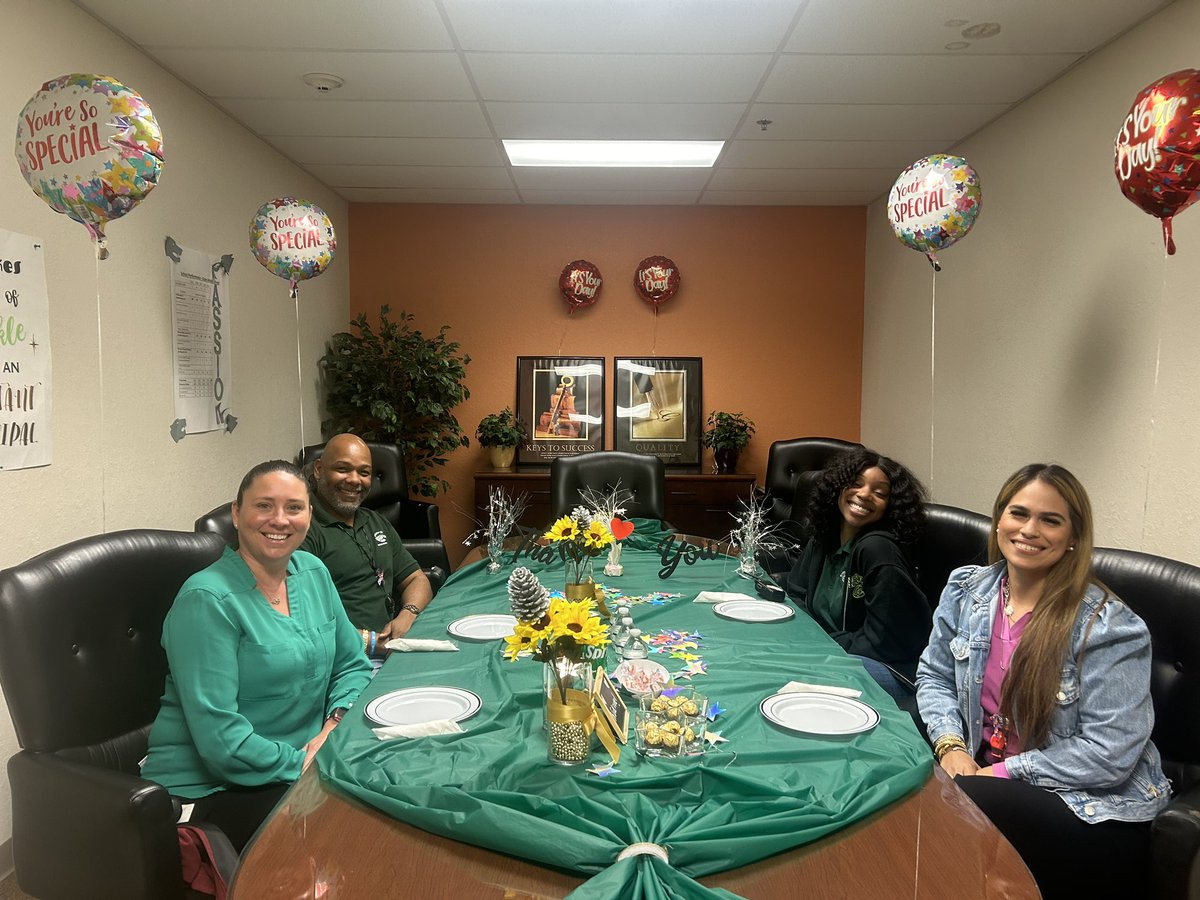 Happy National Assistant Principal Week 🎉 THANK YOU to our PTSA for recognizing and celebrating our team!!! One Team One Dream 🙌 @gladesmiddlepta