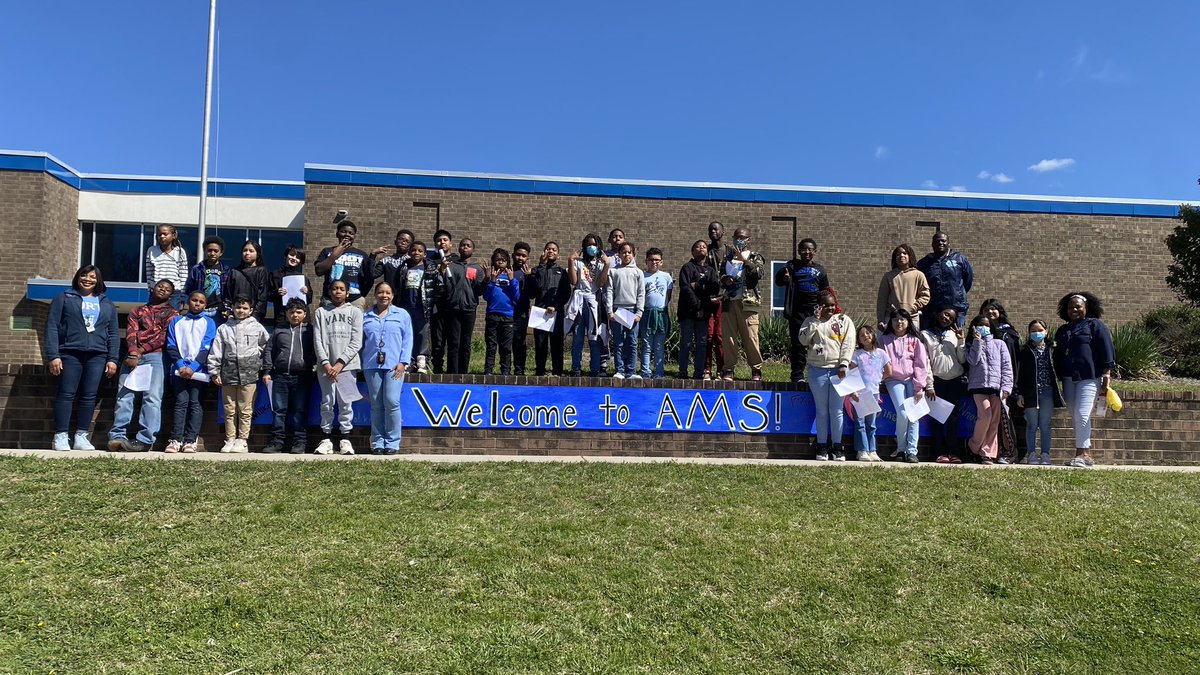 Our middle school tour was a success! Thank you Allen MS scholars and staff for welcoming us! @AggieBeauty @CounselingGcs