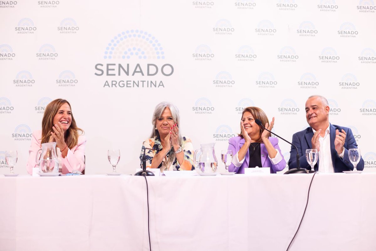 Victoria Tolosa Paz tweet media