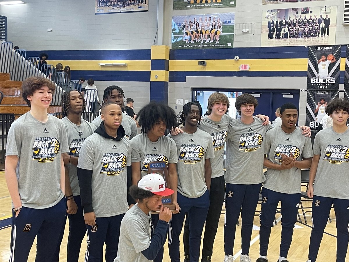 977ESPN's tweet photo. Day of celebration over at @Buckhorn_High for @coachpatrickh and the @BkbBucks being presented their 2nd consecutive Blue Map. Go Bucks! https://t.co/Wn1Uo1Y1tL