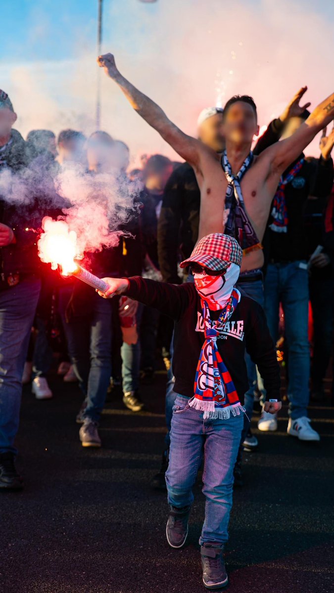 UltrasMadeinFR's tweet image. ⚽️ Lyon - Valenciennes
📢 Lyon 1950 ! 
📆 Mardi 2 Avril 2024 
📸  Lyon 1950