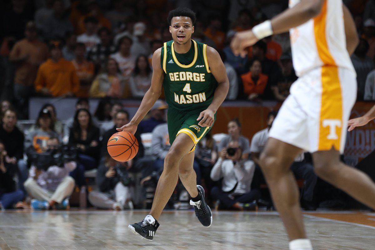 In case you missed it last night, Michigan State has reached out to George Mason wing transfer Keyshawn Hall. He averaged 16.6 points and 8.1 rebounds this season. READ: spartanshadows.com/michigan-state…