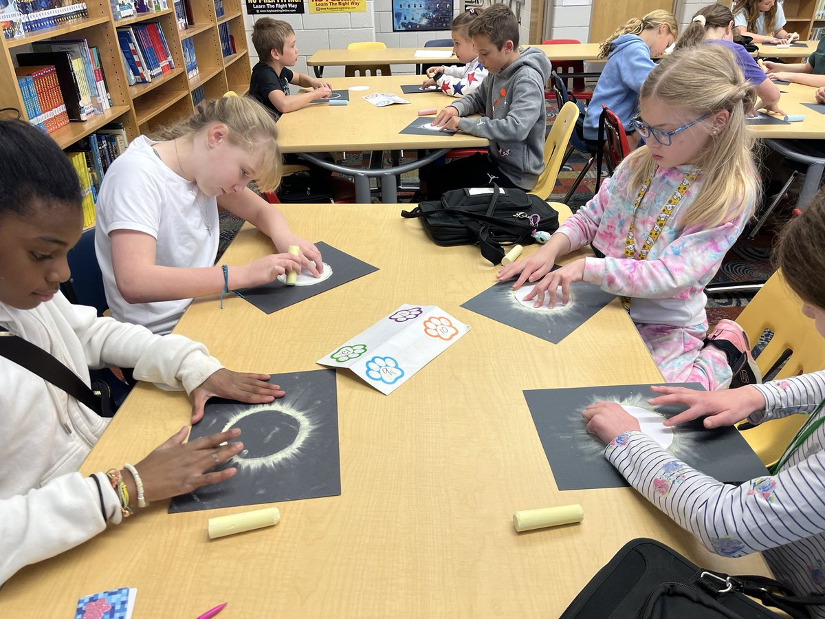 DAISLibrary's tweet image. Getting excited for the solar eclipse! 4th grade Team Honor read A Few Beautiful Minutes and used chalk to create the corona of the sun!☀️🌙@DAISCommunity #SolarEclipse2024