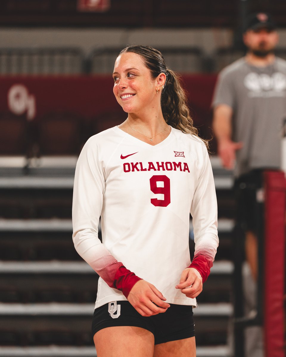 OU_Volleyball tweet picture