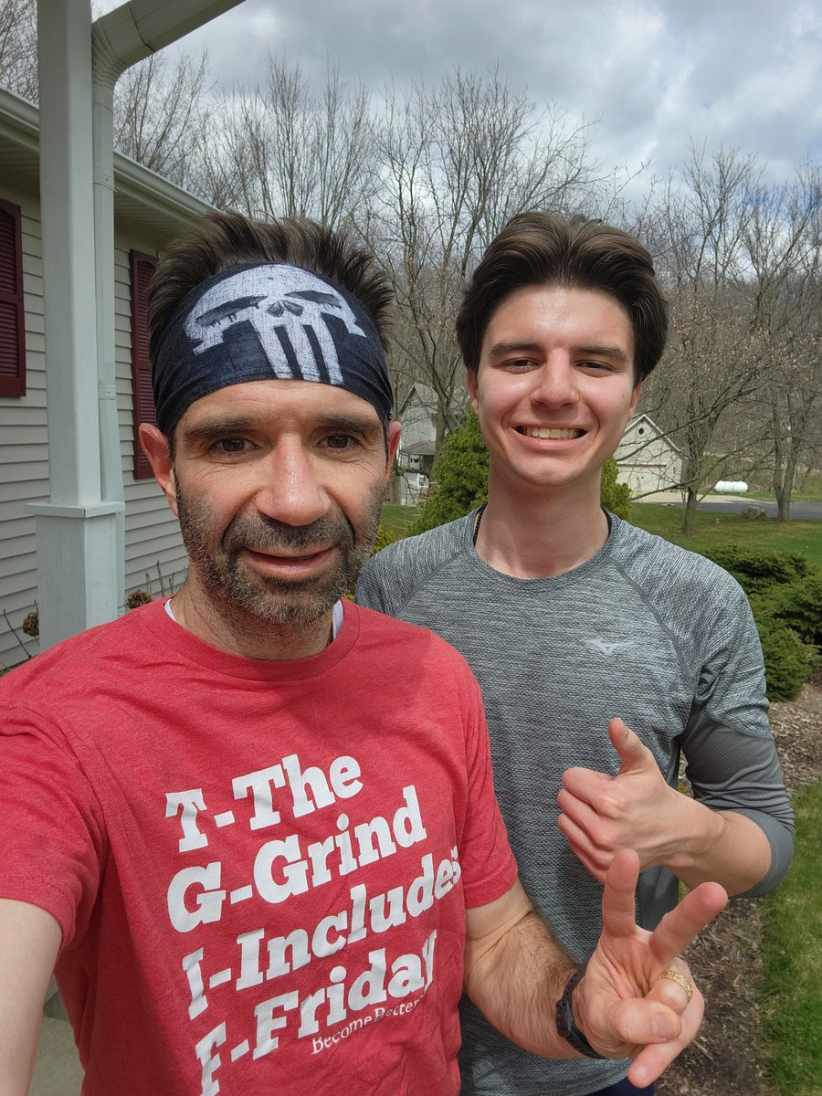 MistahBruno's tweet photo. No #RunBeforetheSun, even better it was a #RunwithMySon! That's a favorite for me on a #Fitleaders #FlexFriday
I appreciate any and every time he'll go with me, even if it's "an easy day" for him to hang with his old man now😉 #runner #running #TGIF https://t.co/BkvtYJhWuQ