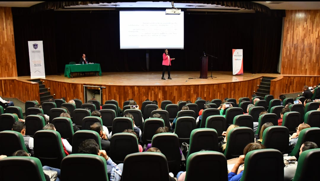 ContraloriasMX's tweet photo. #ContraloresMxTrabajando | LA SECOED DGO y la FECCED impartieron la capacitación #BlindajeElectoral donde fueron atendidos trabajadores de las Sec. de Estado y Organismos Públicos Descentralizados en la ciudad de Durango y la Región Laguna ⬇️ https://t.co/lP5h2lt1va