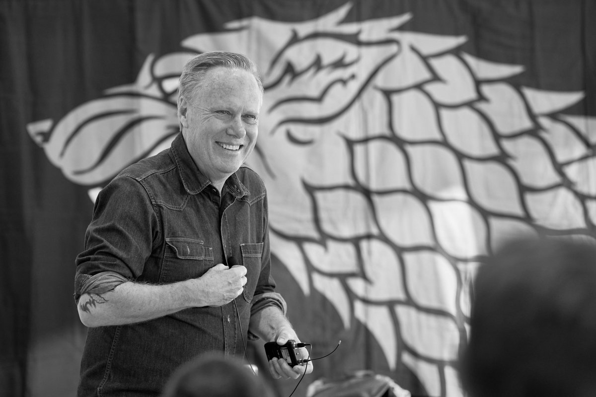 Take a look at a recent #EMBA block week course taught by Professor Bruce Craven, where he discussed his book, Win or Die: Leadership Secrets from Game of Thrones. Learn more about his book here: youtube.com/watch?v=pQNbH2… Photo credit to Mark Shaw (@mark_shaw).