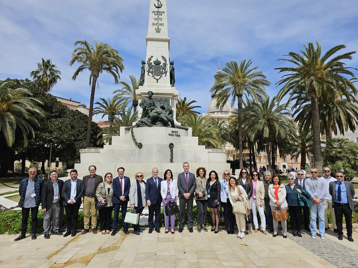 GuadaUNED's tweet image. La Directora @GuadaUNED @LorenaJimnezNu1 ha acudido @UnedCartagena a reunión Directores #CampusEsteCentro y que contó con @rmairal 

 👉Se plantearon nuevas estrategias para  fortalecer red universitaria y expandir impacto @UNED  en educación superior

#SomosUNED #Somos2030