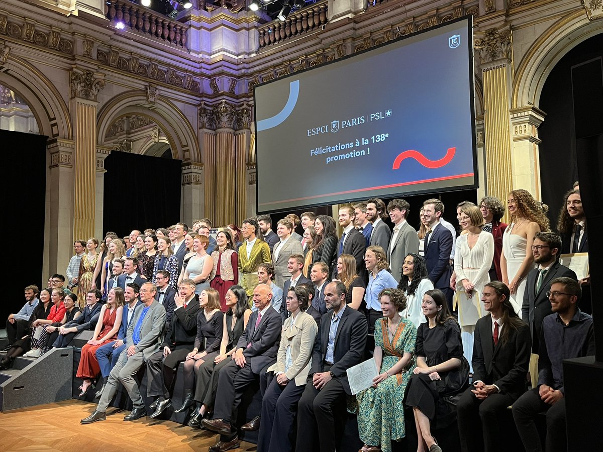 Remise des diplômes de la promotion 138 🎓