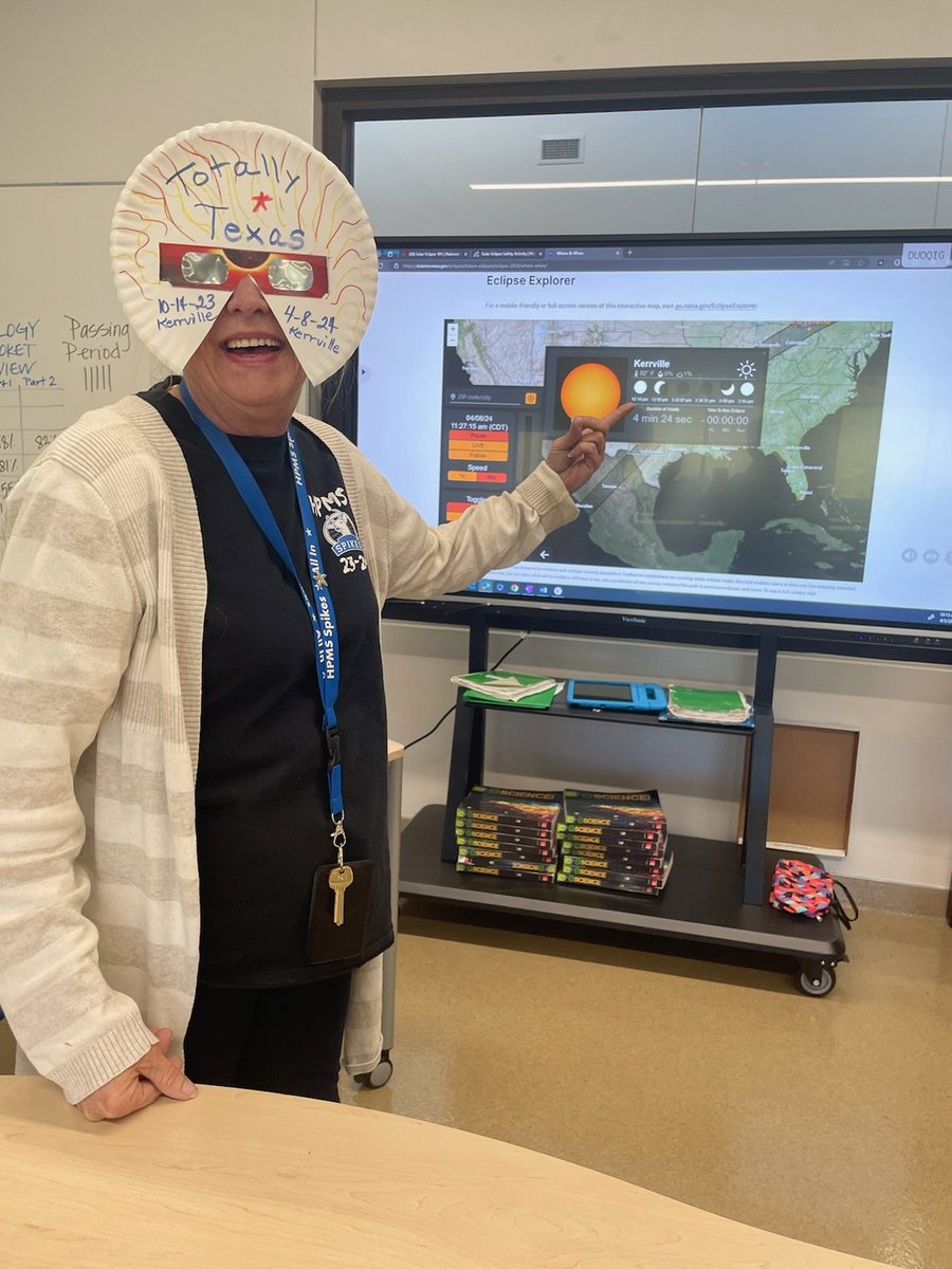 MrsDuBose5's tweet photo. Ms. Robinett is helping gear students up on how to safely view the eclipse with these one of a kind glasses!! @HPetersonMS #HPMSbest #KISDinspires https://t.co/hqi8WmbYfI