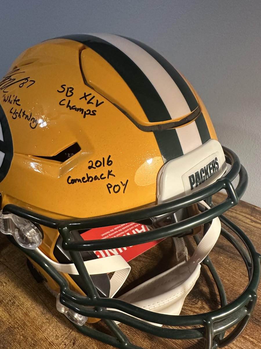 This should be landing any day! Asking 800 OBO and will look at trades! Let's get this thing moved! Riddell Speed Authentic Jordy Nelson inscribed helmet!