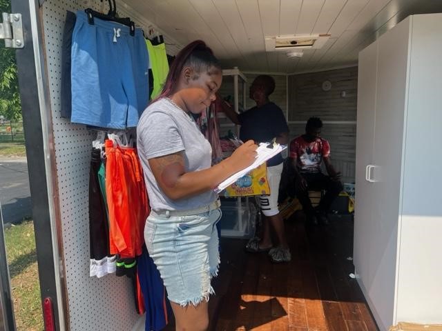 NashvilleMDHA's tweet image. Continuing our recognition of #CDWeek2024, here&apos;s another way that CDBG funds are making an impact. Eligible nonprofit and public agencies are awarded funds to operate summer enrichment programs for youth in Nashville &amp;amp; Davidson Co. Each summer, more than 1,300 youth participate!