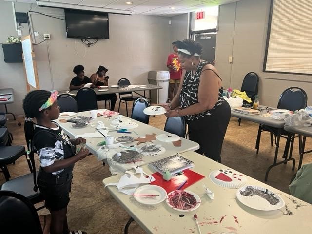 NashvilleMDHA's tweet image. Continuing our recognition of #CDWeek2024, here&apos;s another way that CDBG funds are making an impact. Eligible nonprofit and public agencies are awarded funds to operate summer enrichment programs for youth in Nashville &amp;amp; Davidson Co. Each summer, more than 1,300 youth participate!