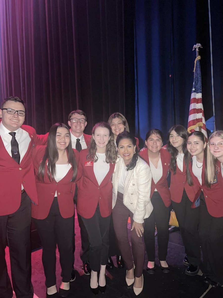 I was delighted to present a proclamation to the SkillsUSA Texas State Leadership and Skills Conference. Whether they are the first in their family to be learning a new skill/trade, or come from a long line of professional craftsmen, their talents keep Corpus Christi thriving!