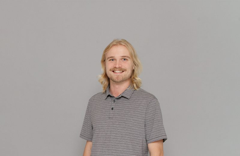 Meet Tyler Cole in @sfuenv . They are one of our major 2023-24 award winners. Learn more about their research: ow.ly/akkc50R7RUH