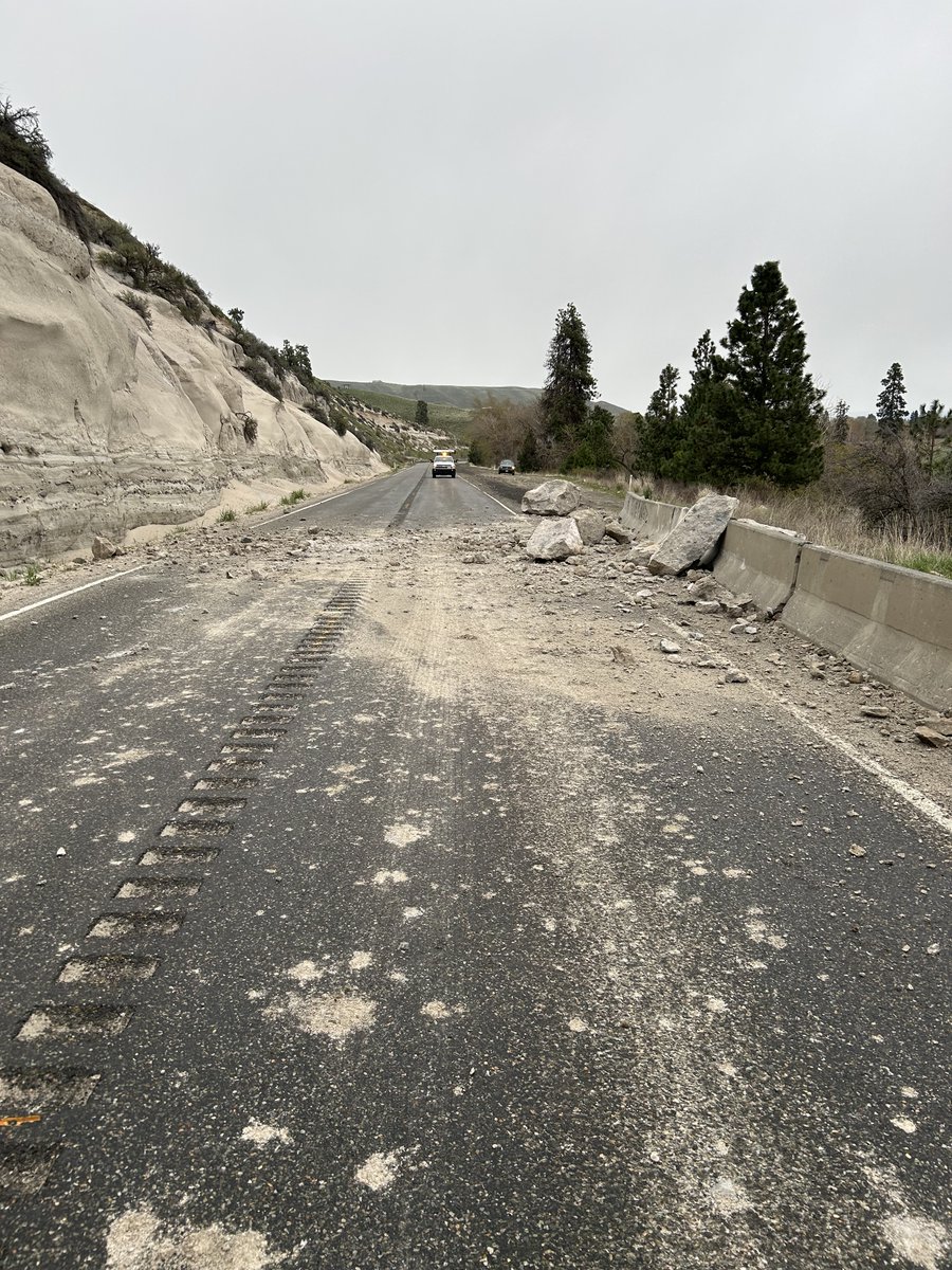 Snoqualmie Pass tweet media