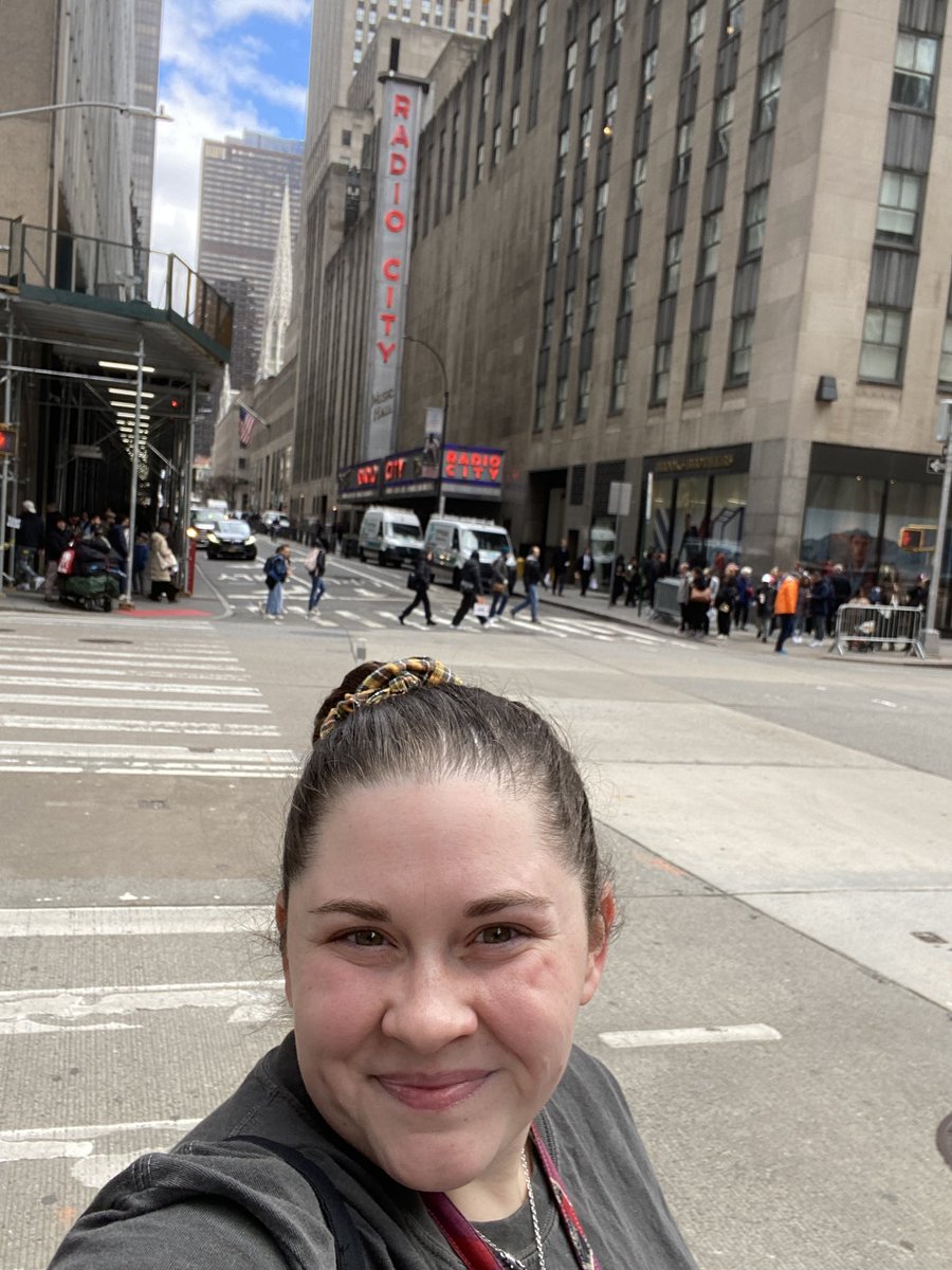 StakingMyHeart's tweet photo. #ispilledmygutsinnyc https://t.co/pGySI779CR
