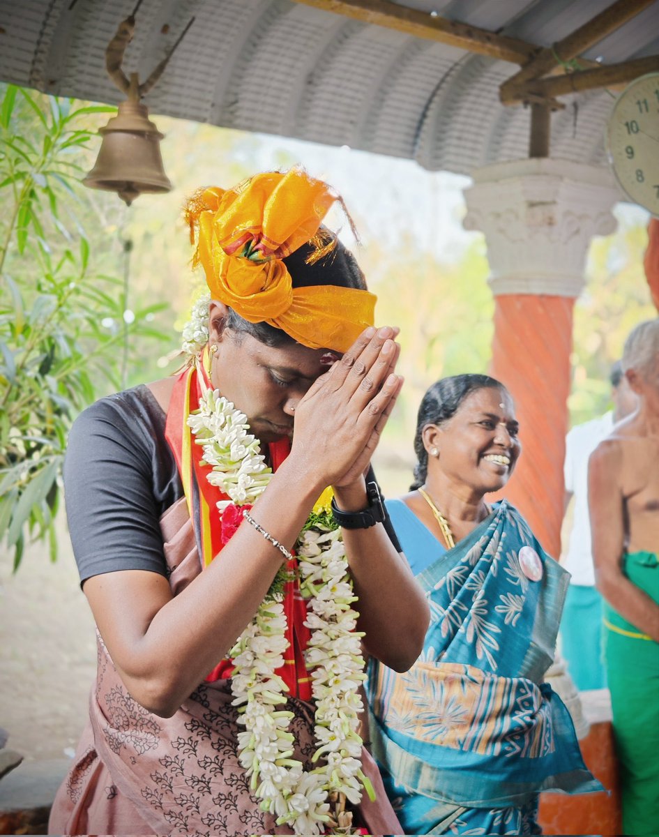 அந்த 7 நொடி காணொளி மணல் மாபியா குடோன் துரைமுருகன் மகன் கதிர் ஆனந்துக்கானது.. அவர் பெண்களை 1000 ரூபாய் வைத்து இழிவு செய்தமைக்கு.. ஆனா அந்த ஒட்டுமொத்த பரப்புரையிலும் மயிலாடுதுறை , அத்தனை பிரச்சினைகளையும் தீர்வையும் அவ்வளவு சிறப்பாக எடுத்து வைத்திருப்பார்.. 1500 கோடி சர்க்கரை…