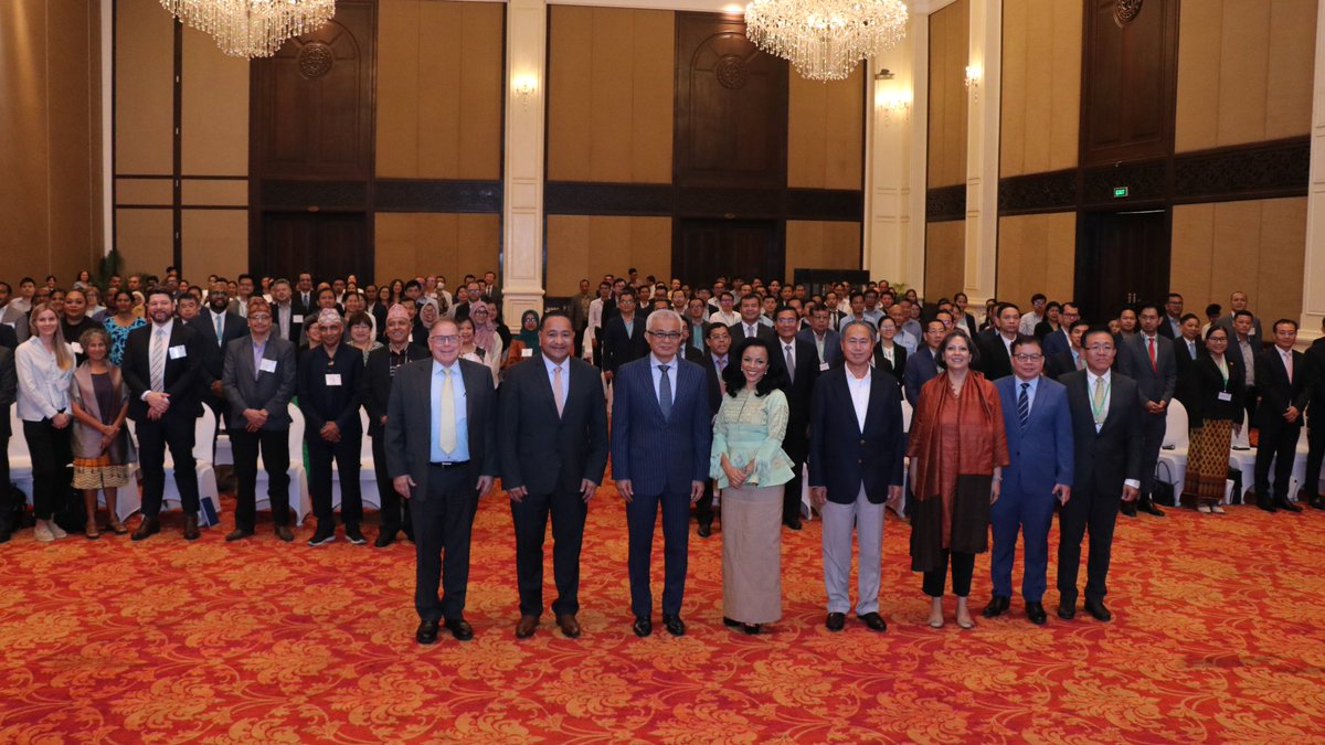 Over 150 participants from 1⃣4⃣ countries joined CIF's #Asia-Pacific Knowledge Exchange to discuss #climateresilience, sustainable forestry, and nature-based solutions. Thank you to our co-hosts @ADB_HQ and the Govt of 🇰🇭 #Cambodia, and to all who shared their valuable insights.