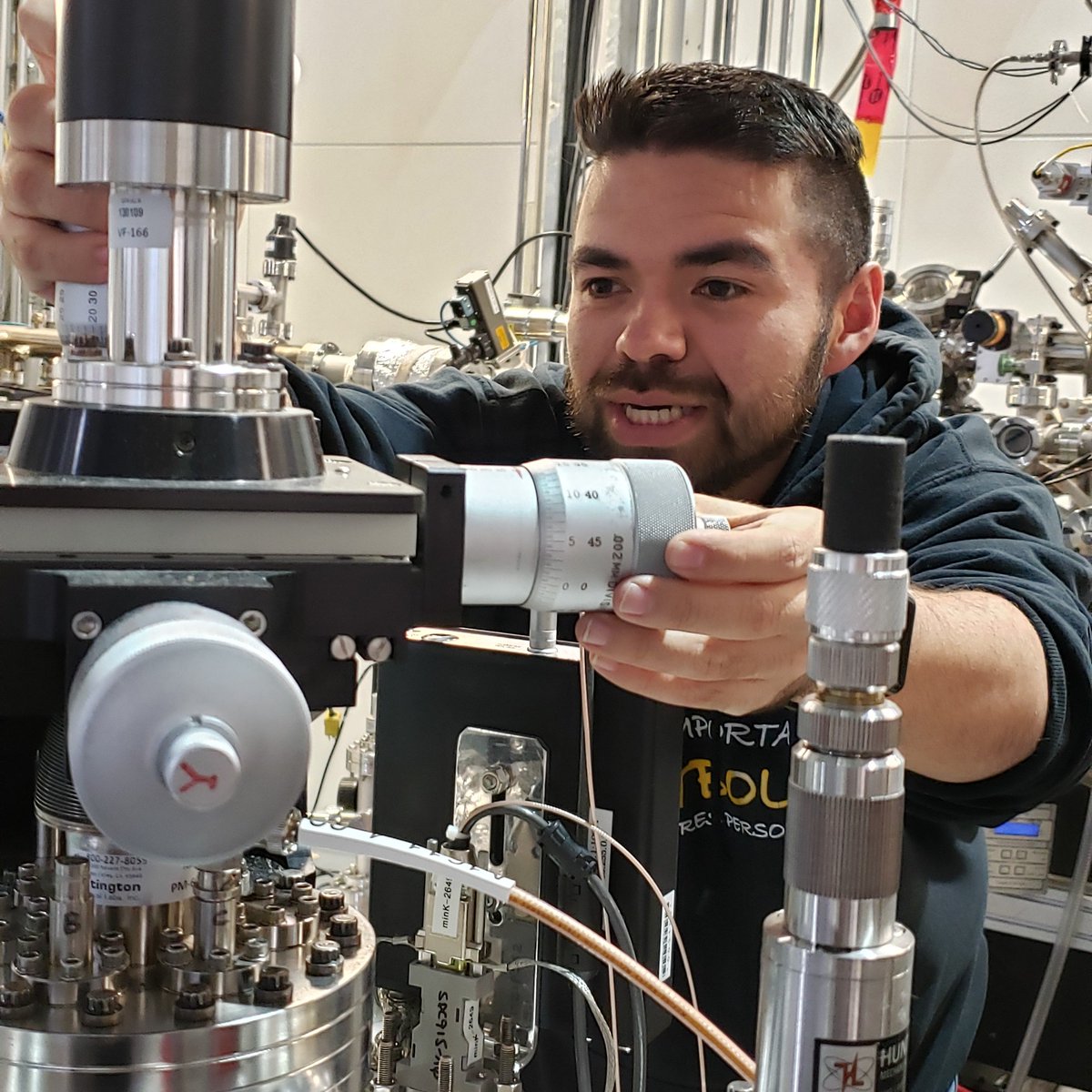 #OnTheBeamlines: Are halide-ion #batteries a better alternative to lithium-ion?@TAMUChemistry @SarbajitBanerj1 researchers used the the CLS to study how electrode + electrolyte materials affect battery performance. 👉 bit.ly/3OhwV1R #greenenergy #advancedmaterials