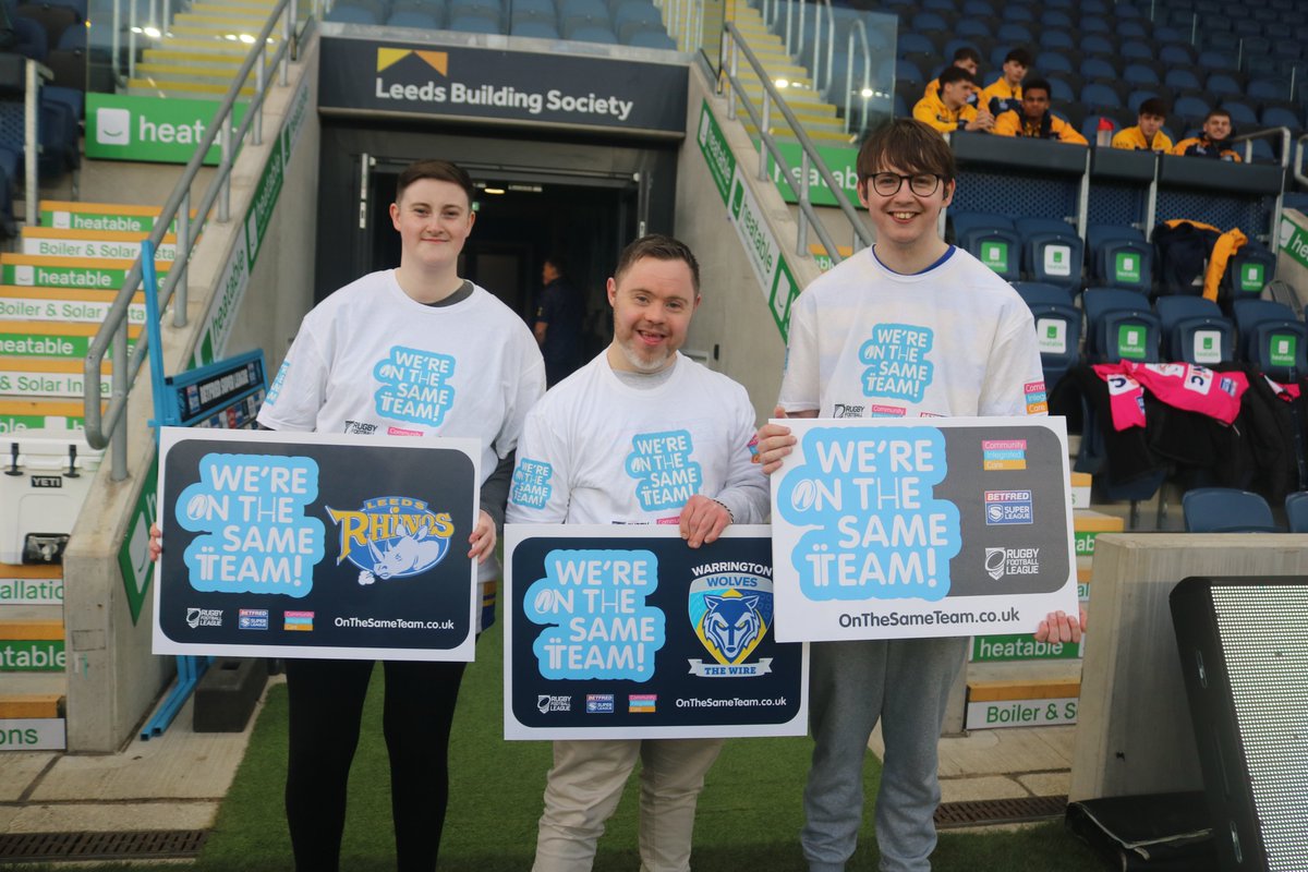 At tonight's game, we're showing our support for the 'On The Same Team' campaign, a groundbreaking anti-bullying initiative launched by @TheRFL & @ComIntCare🙌 Our @LDSuperLeague stars are promoting the launch by wearing playing shirts as they take to the pitch for half time!🏉