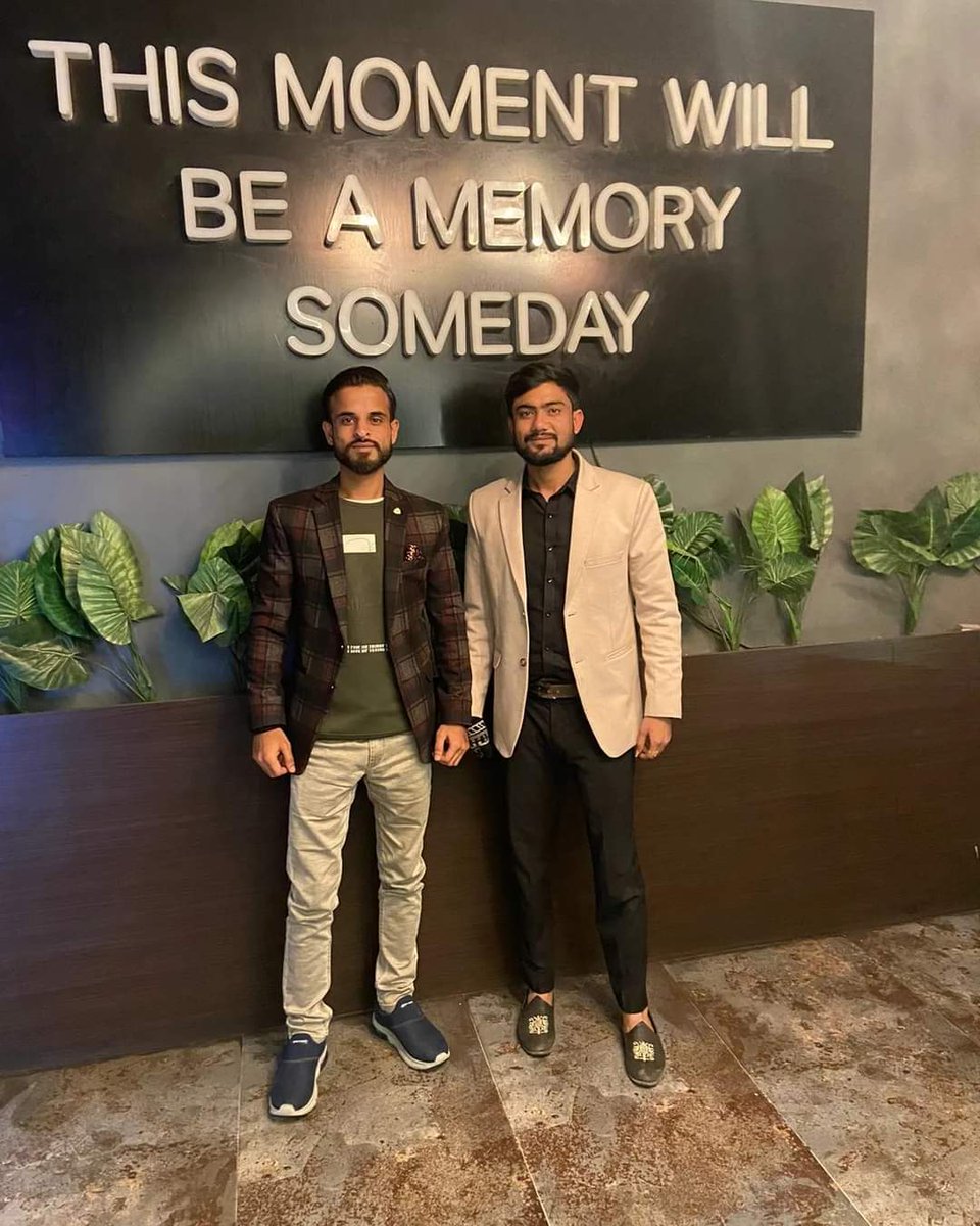 लोकसभा चुनाव नजदीक होने के बाद भी शहर मे खुला घूम रहा चर्चित अपराधियों का साथी रोहन यादव, सूत्रानुसार दक्षिण के बदमाशों और इनामियाें को औरैया से कानपुर करता है असलहों की सप्लाई, थाना गोविंद नगर क्षेत्र का  रहने वाला बताया जा रहा रोहन यादव <a href="/Uppolice/">UP POLICE</a> <a href="/dcpskanpur/">DCP South Zone Kanpur</a> <a href="/kanpurnagarpol/">POLICE COMMISSIONERATE KANPUR NAGAR</a>