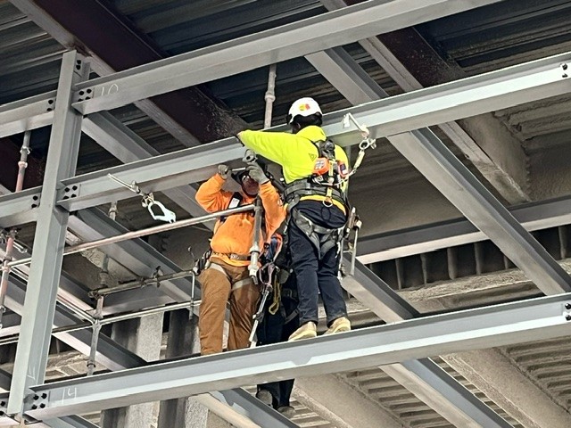 cmwcarpenters's tweet photo. Members from local 357 are killing it at the Ascend Elements project in Hopkinsville, KY! The progress made on this job has been amazing to see, and we're excited to see it progress further!
#CMWCarpenters #UnionProud #Local357 https://t.co/OYKGV0086r
