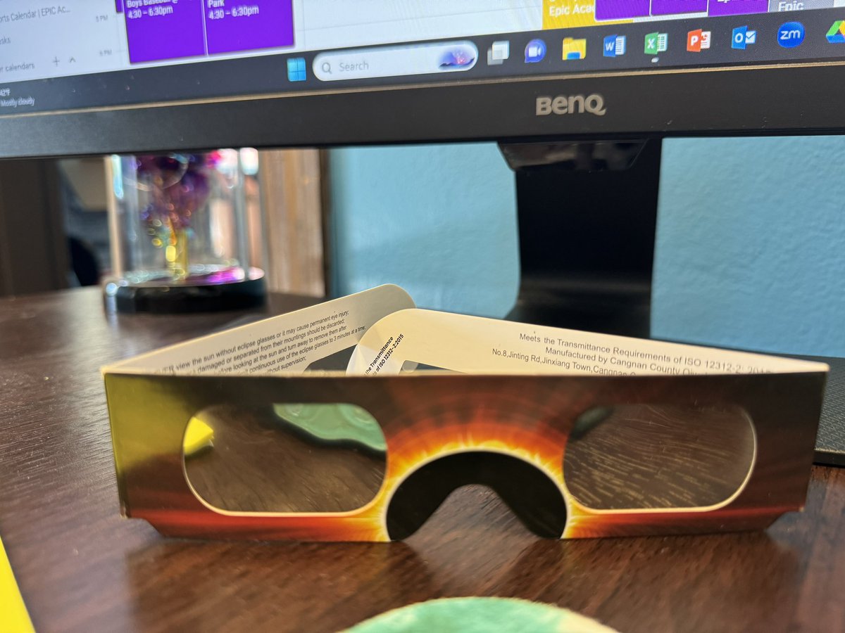 .@EpicAcademy We’re gearing up for Monday’s #SolarEclipse 🌖  👀