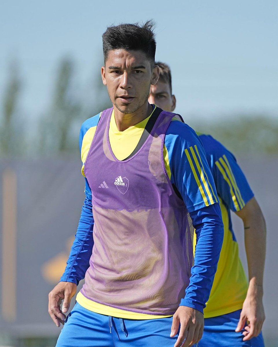 Pol Fernández vuelve a ser titular.